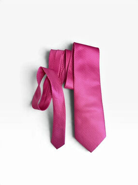Gucci Silk Necktie in Pink